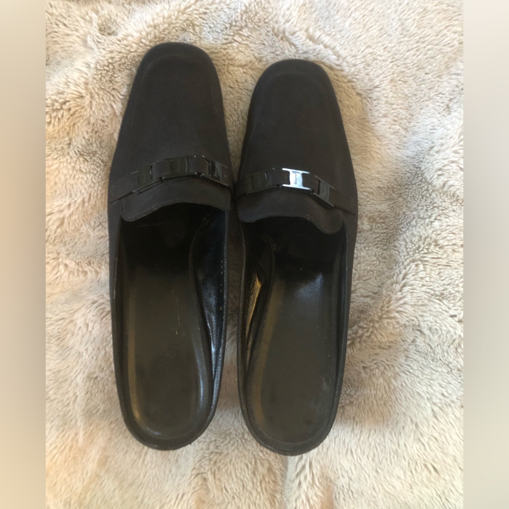 Salvatore Ferragamo Black Women's Leather Backless Mules